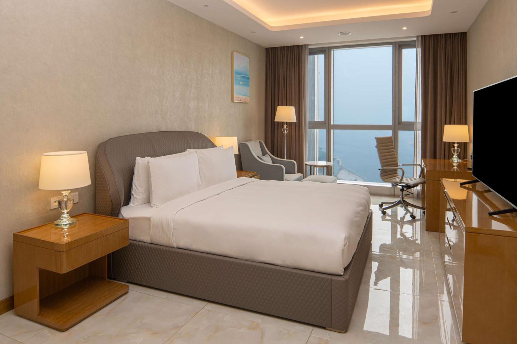 Hilton Brazzaville Les Tours Jumelles Hotel & Residences Εξωτερικό φωτογραφία