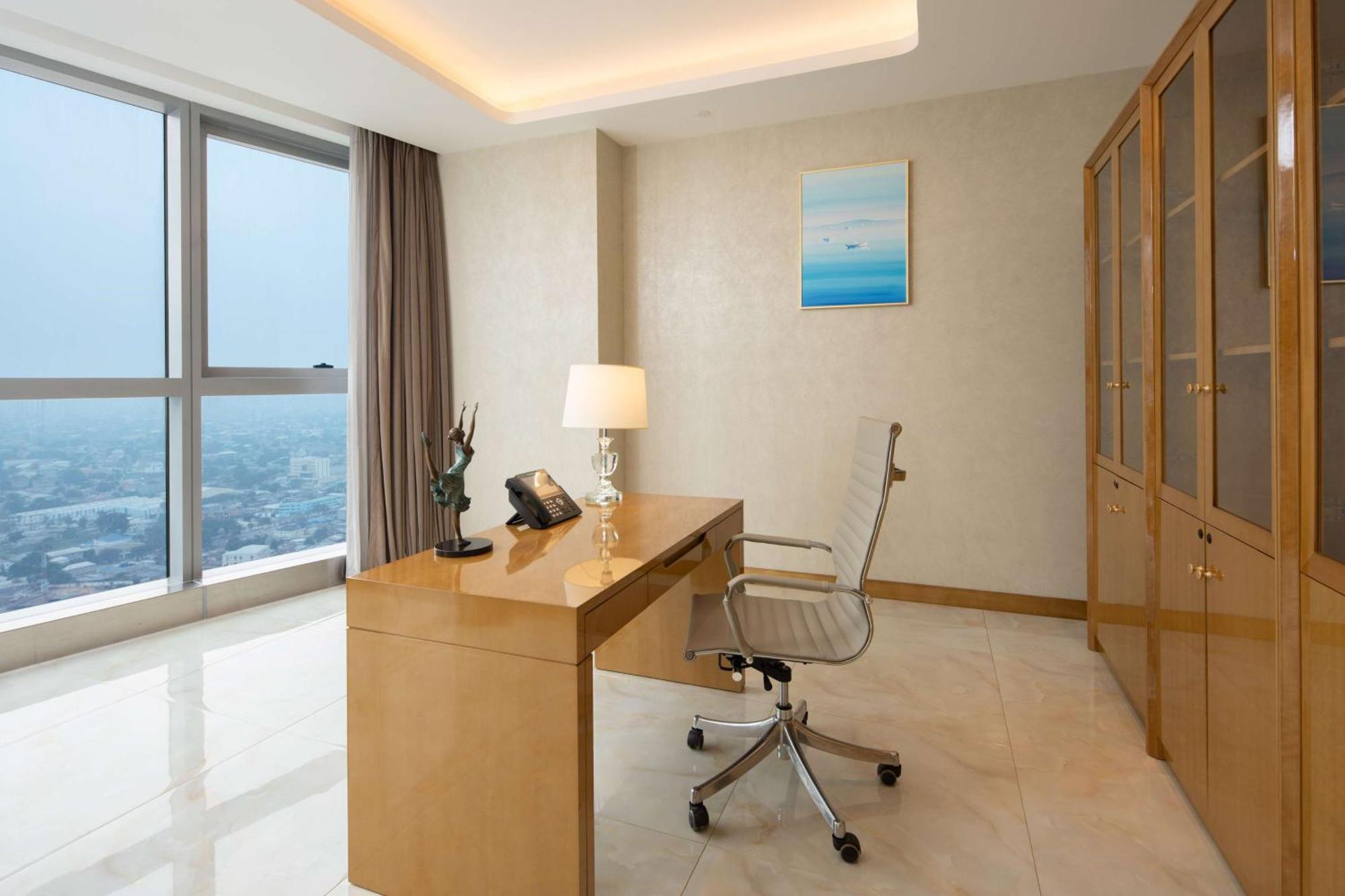 Hilton Brazzaville Les Tours Jumelles Hotel & Residences Εξωτερικό φωτογραφία