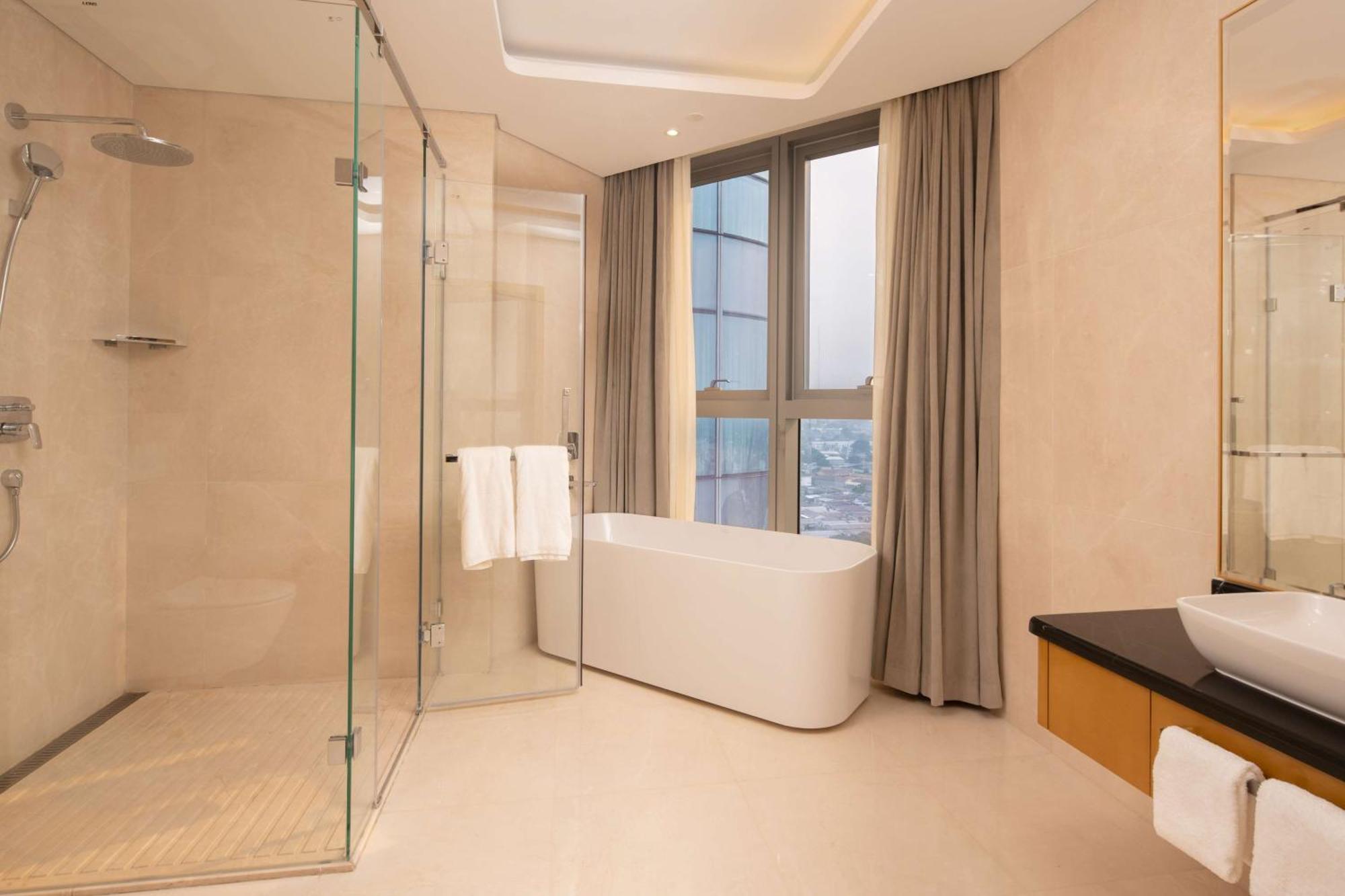 Hilton Brazzaville Les Tours Jumelles Hotel & Residences Εξωτερικό φωτογραφία