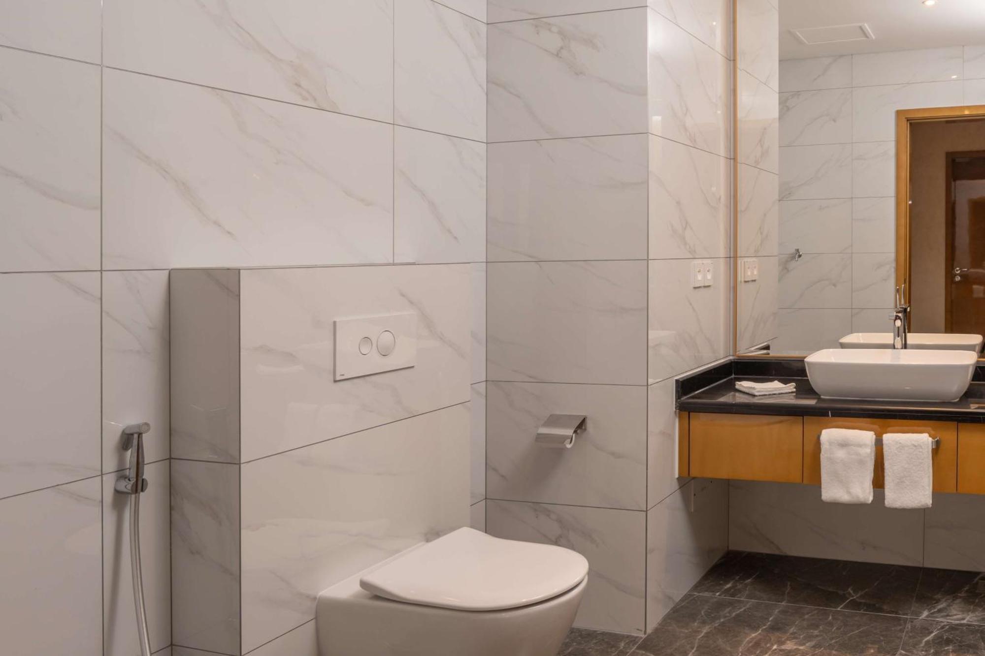 Hilton Brazzaville Les Tours Jumelles Hotel & Residences Εξωτερικό φωτογραφία