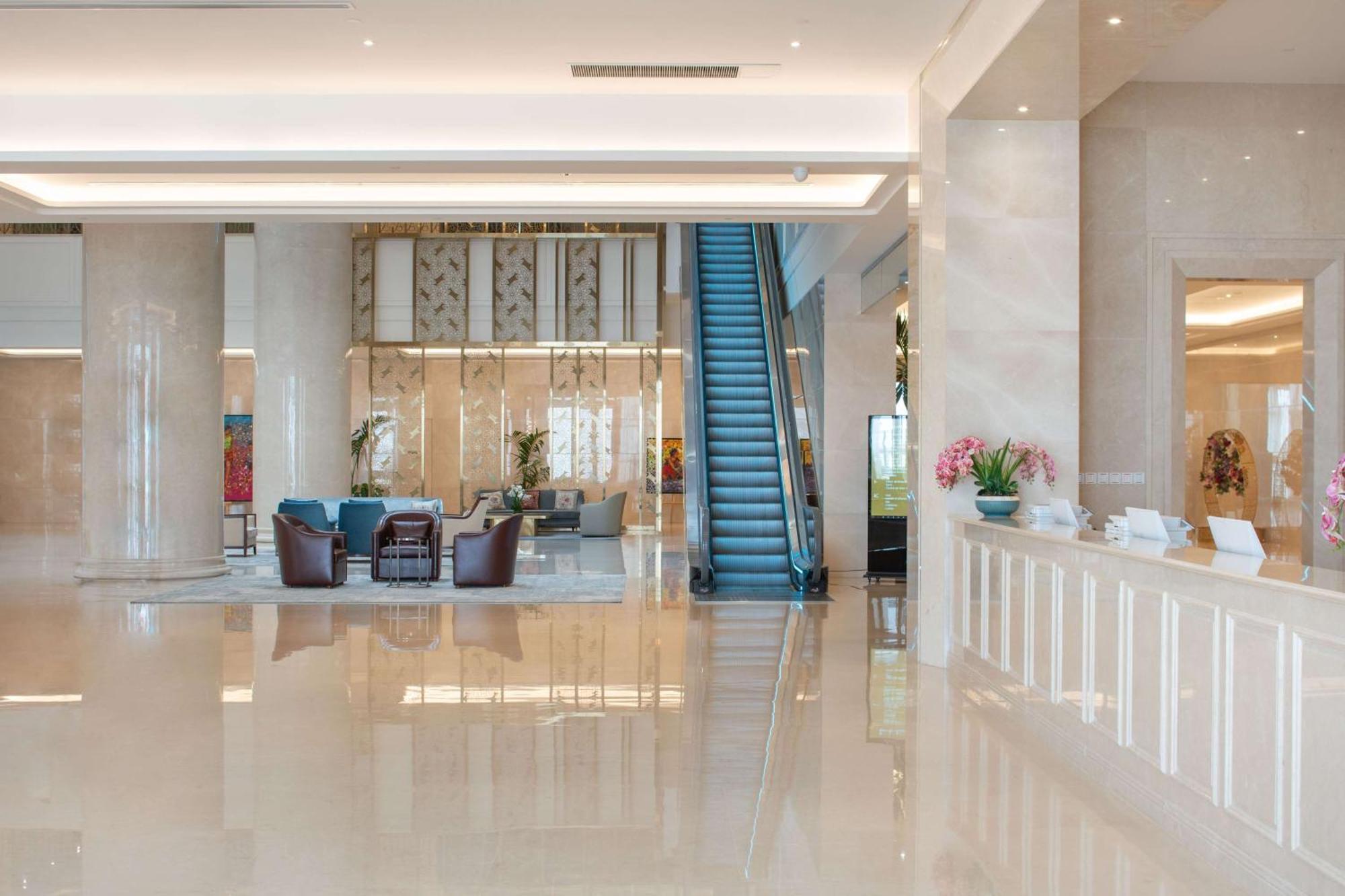 Hilton Brazzaville Les Tours Jumelles Hotel & Residences Εξωτερικό φωτογραφία