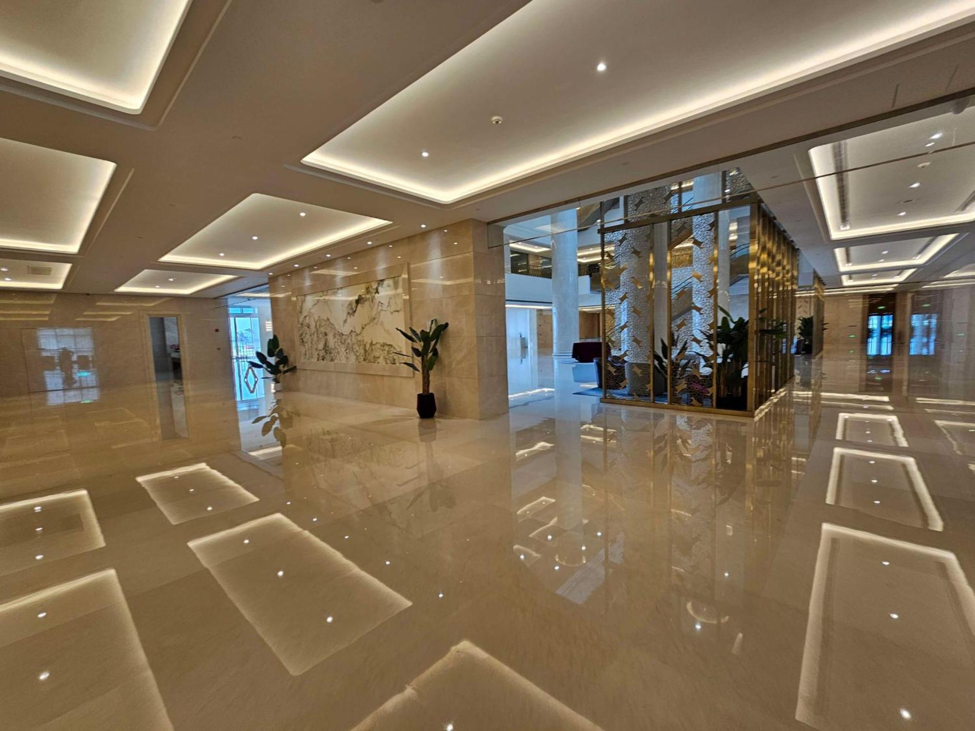 Hilton Brazzaville Les Tours Jumelles Hotel & Residences Εξωτερικό φωτογραφία